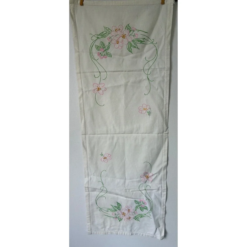 Unbranded Table Runner Floral Embroidered Vintage White Pink Excellent